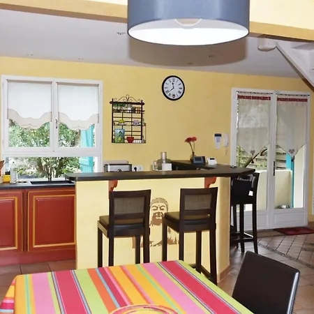 Maison Jardin Wifi Au Calme Proche Centre Casa de Férias *