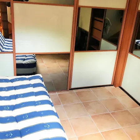 Maison Jardin Wifi Au Calme Proche Centre Casa de Férias